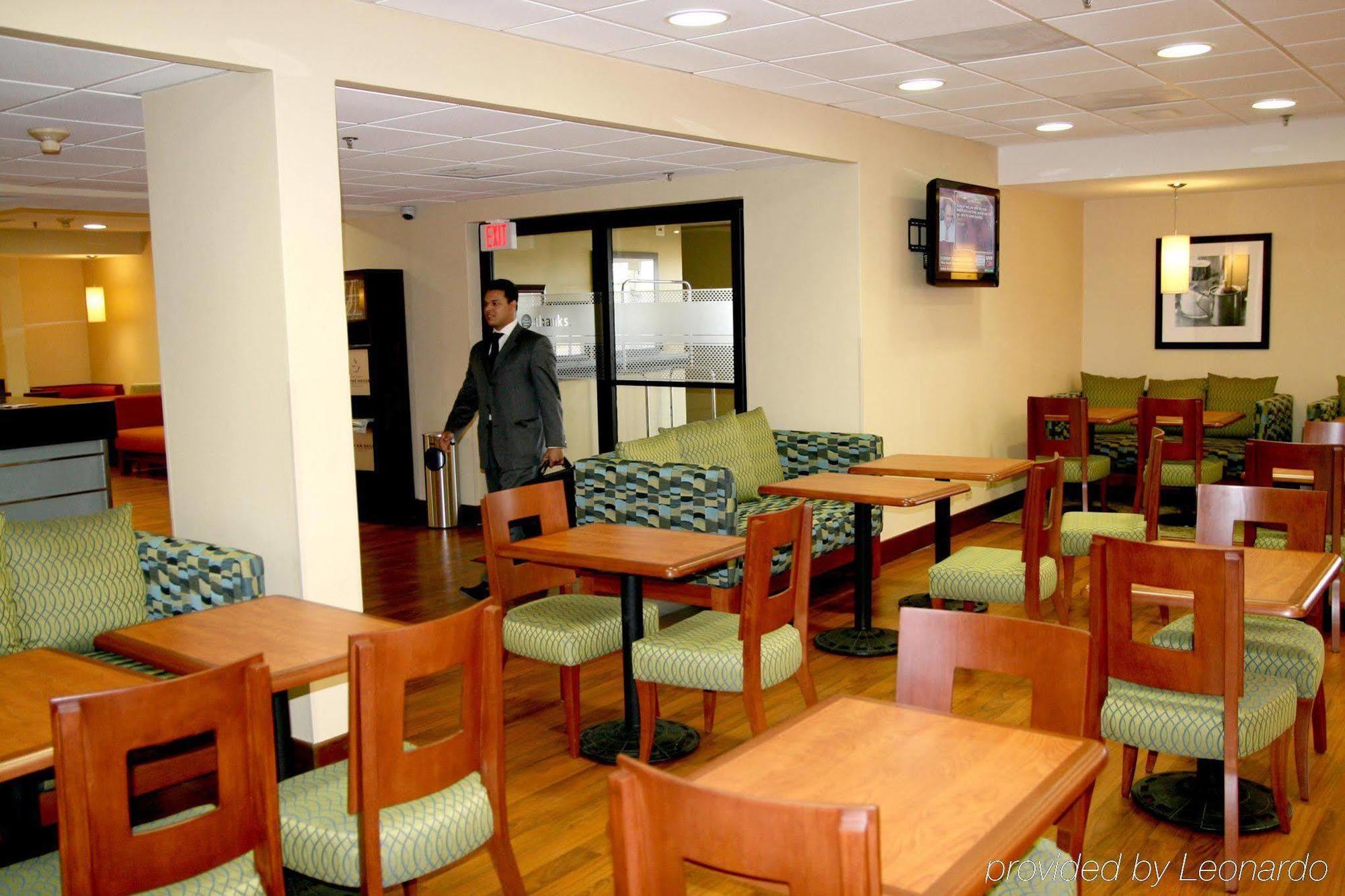 Hampton Inn Monterrey-Airport Restaurant billede